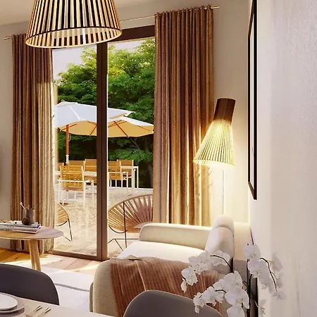 아파트호텔 La Grange Des Peres 2*
